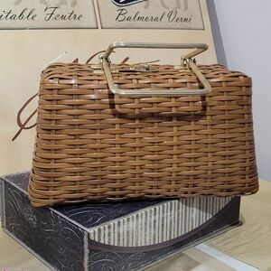 Elegant Vintage Tan Plastic  Woven Handbag